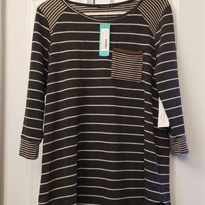 Pink Clover front pocket raglan dark gray stripes